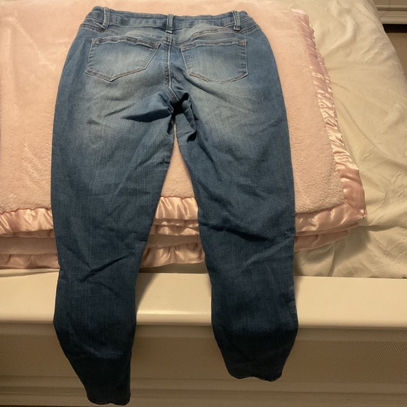 Jeans - Picture 2 of 2